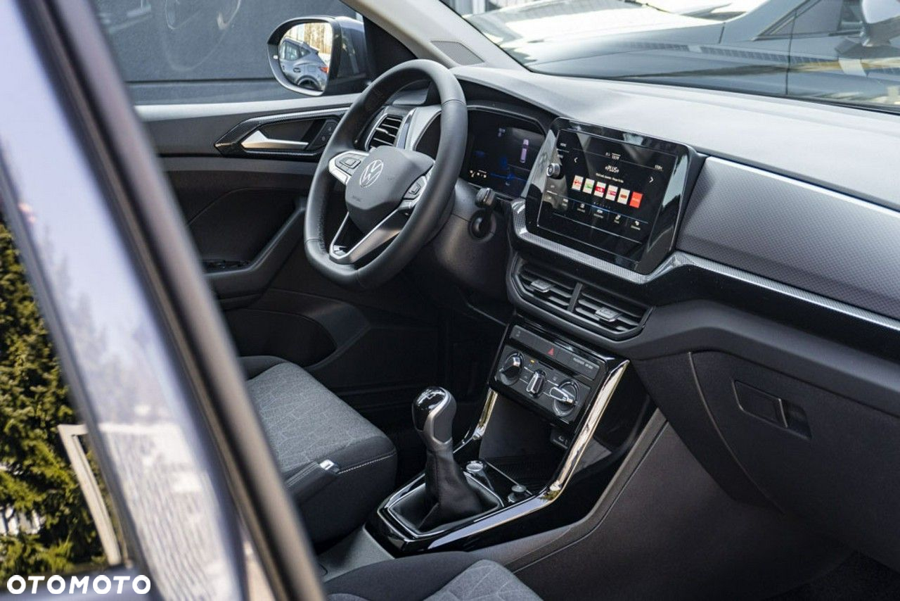 Volkswagen T-Cross - 24