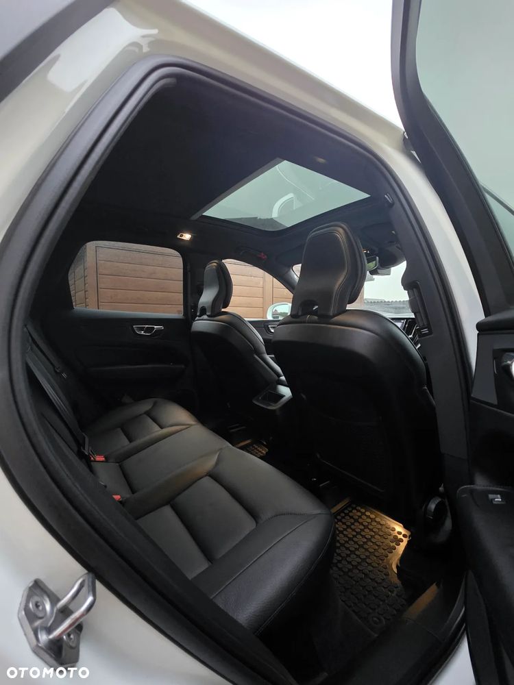 Volvo XC 60 D5 AWD Inscription - 14