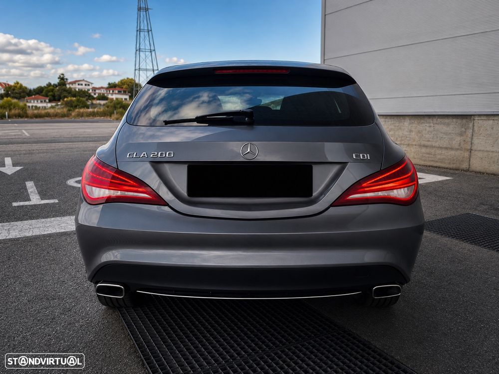 Mercedes-Benz CLA 200 d Shooting Brake Aut. — fotografia 4