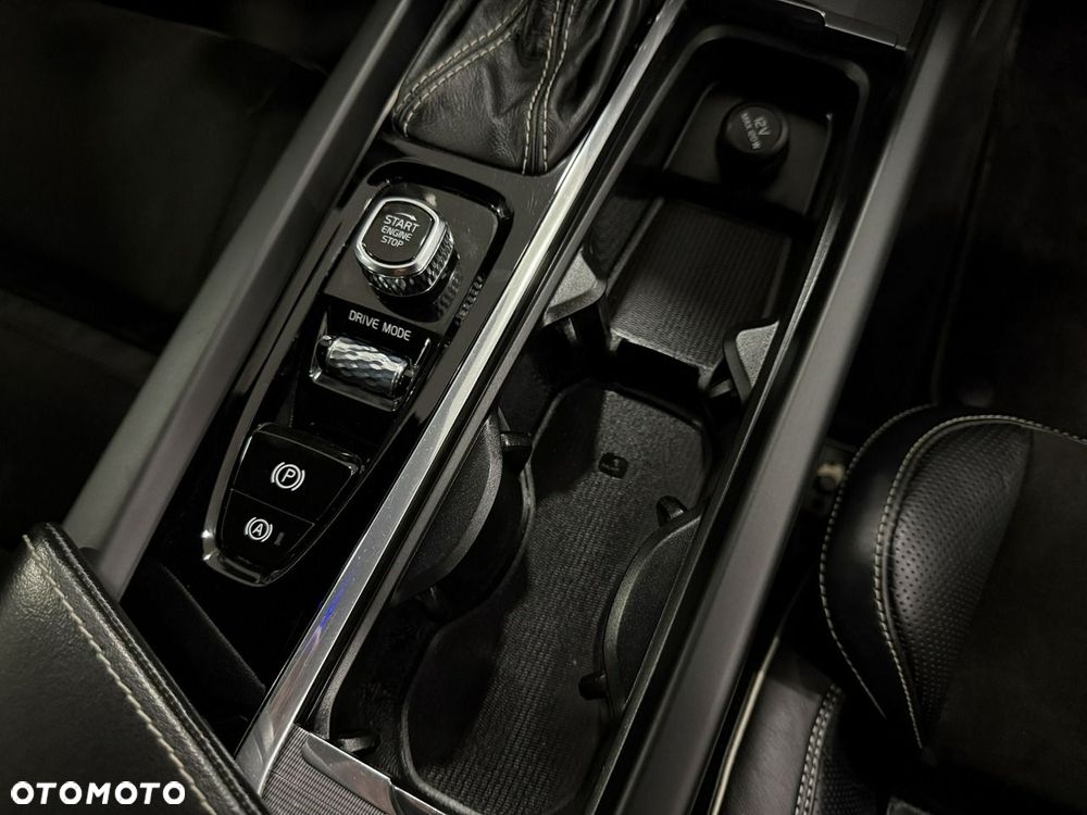 Volvo XC 60 - 36