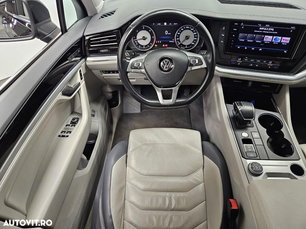 Volkswagen Touareg - 6