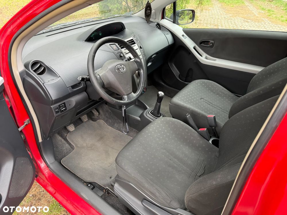 Toyota Yaris 1.0 Luna A/C - 15
