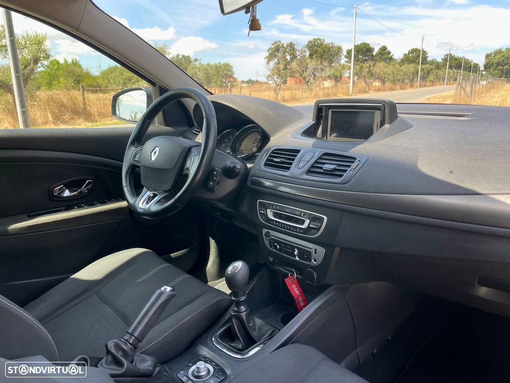 Renault Mégane Sport Tourer 1.5 dCi Limited SS - 12