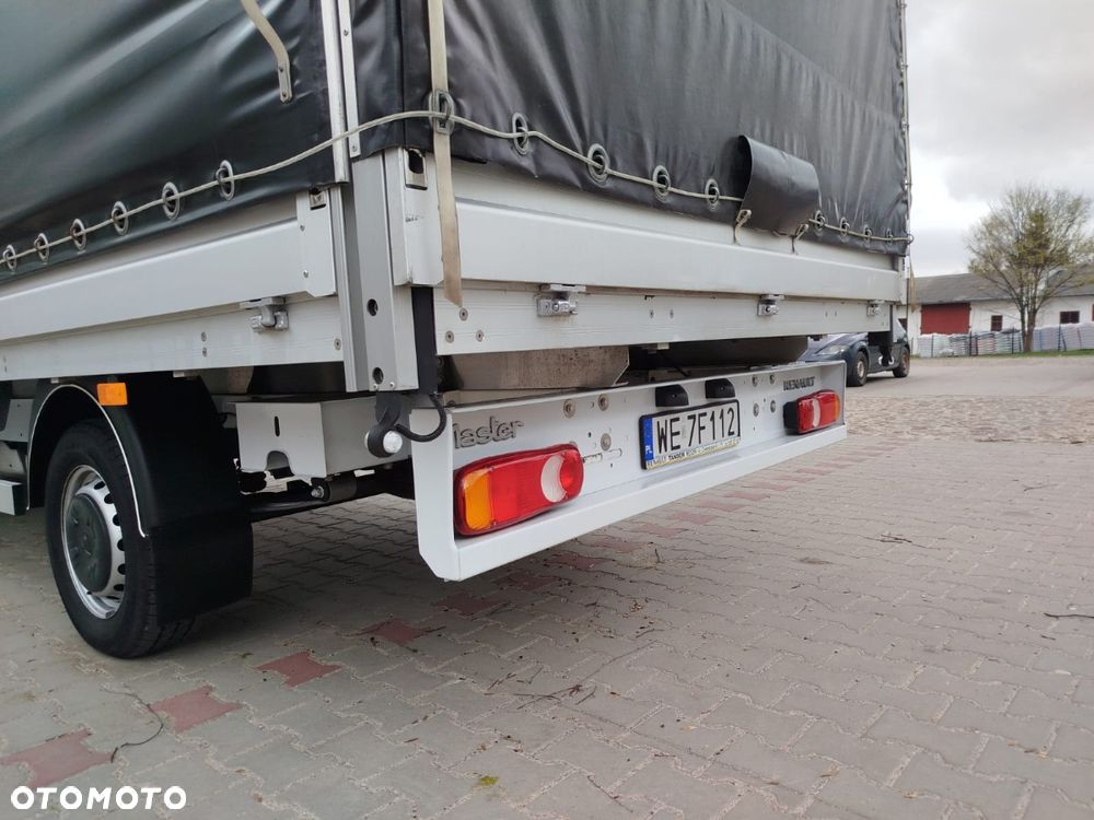 Renault Master - 32