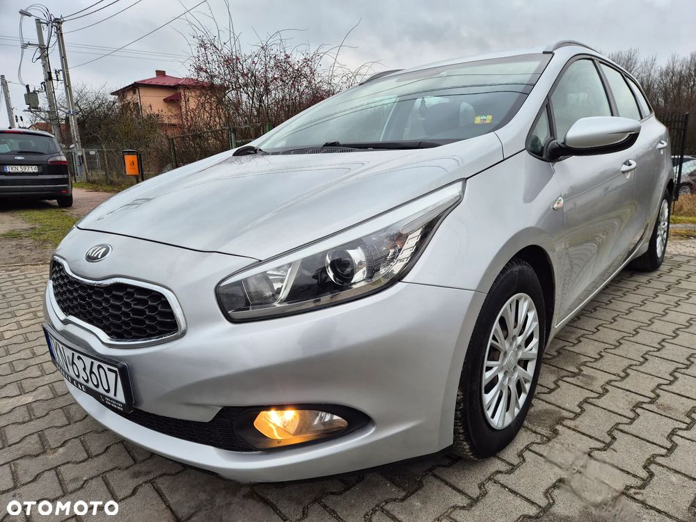 Kia Ceed - 4