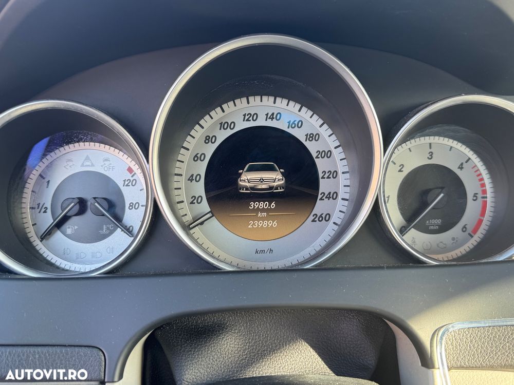 Mercedes-Benz C - 11