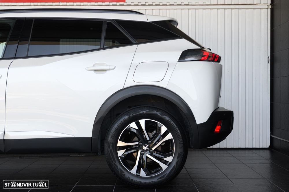Peugeot 2008 1.2 PureTech Allure - 15