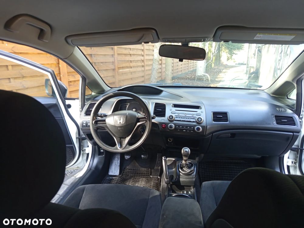 Honda Civic 1.8 Comfort - 9