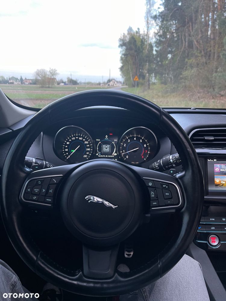 Jaguar F-Pace 35t AWD Prestige - 6