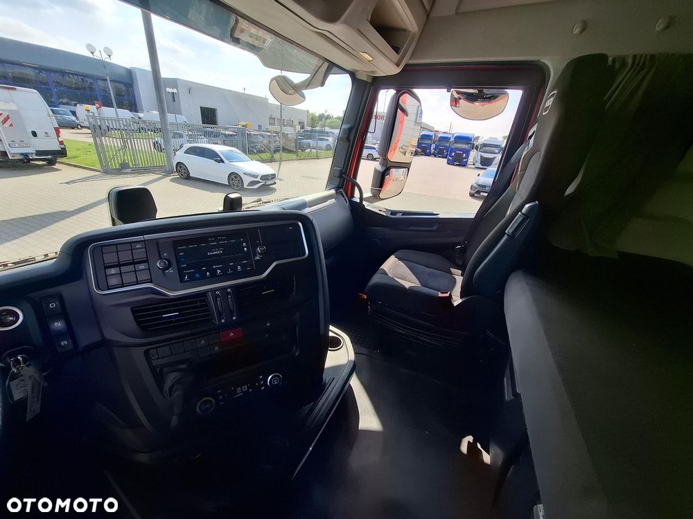 Iveco S-WAY - 15