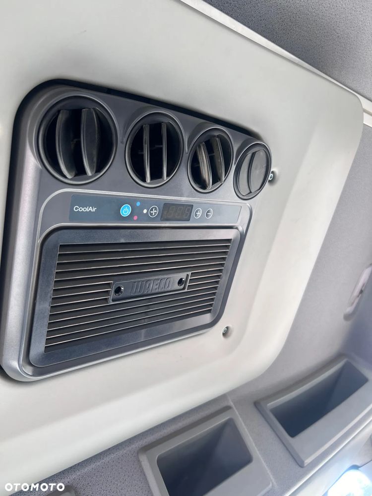 Mercedes-Benz 1833 K - 15