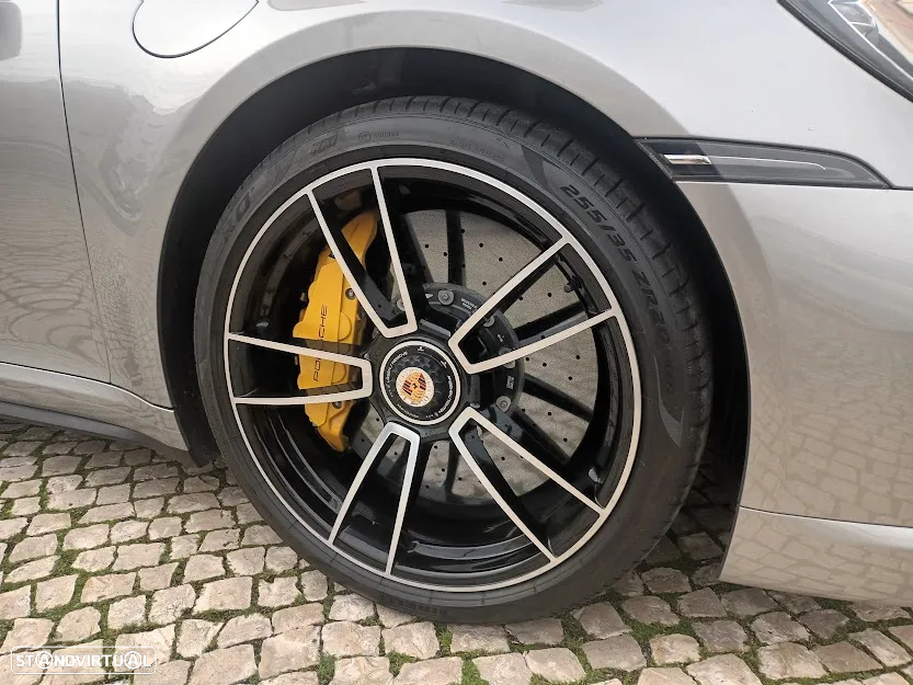 Porsche 911 (992) Turbo S PDK - 50