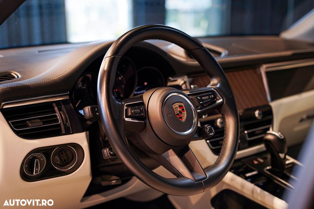 Porsche Macan - 20