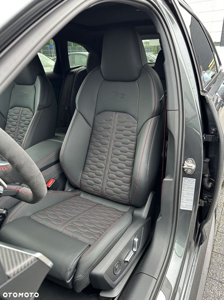 Audi RS6 Avant - 14