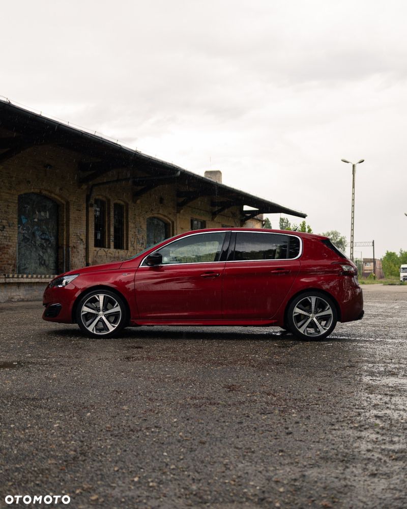 Peugeot 308 1.6 e-THP GT S&S - 9