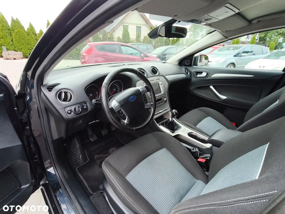 Ford Mondeo 2.0 TDCi Titanium - 24