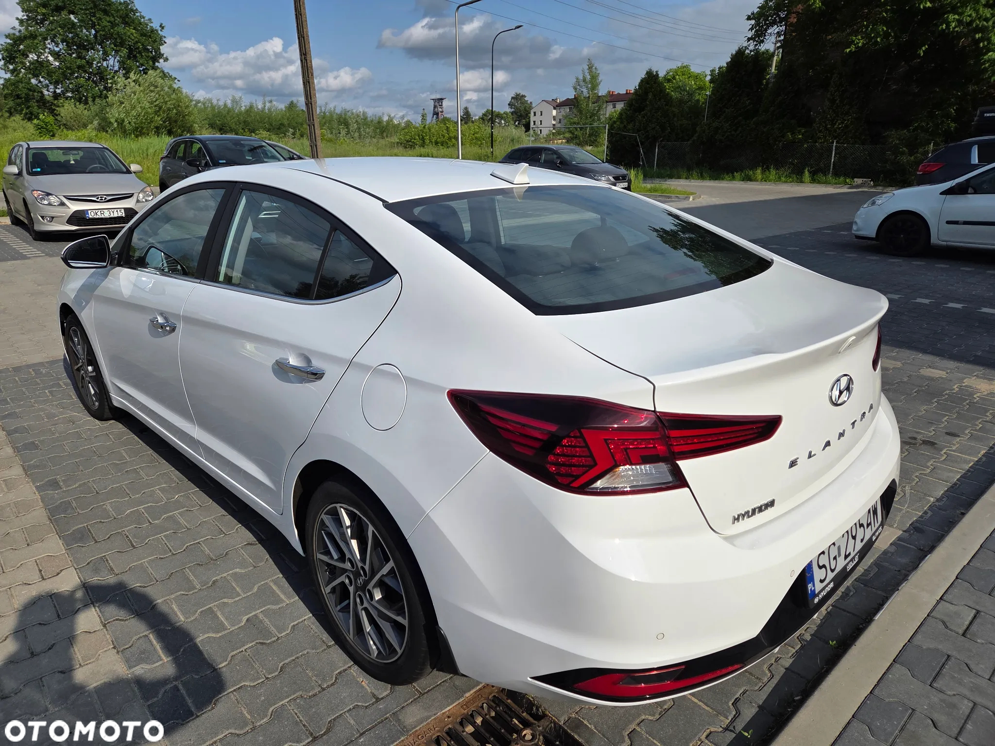 Hyundai Elantra 1.6 Style - 4