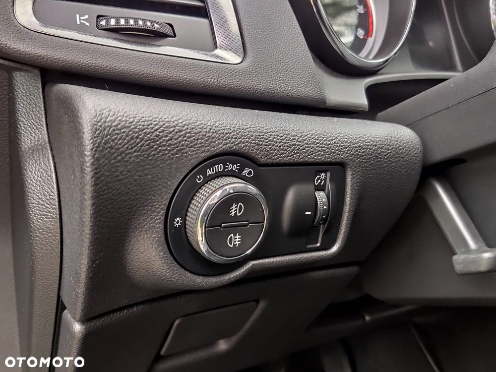 Opel Astra 1.4 Turbo Innovation - 20