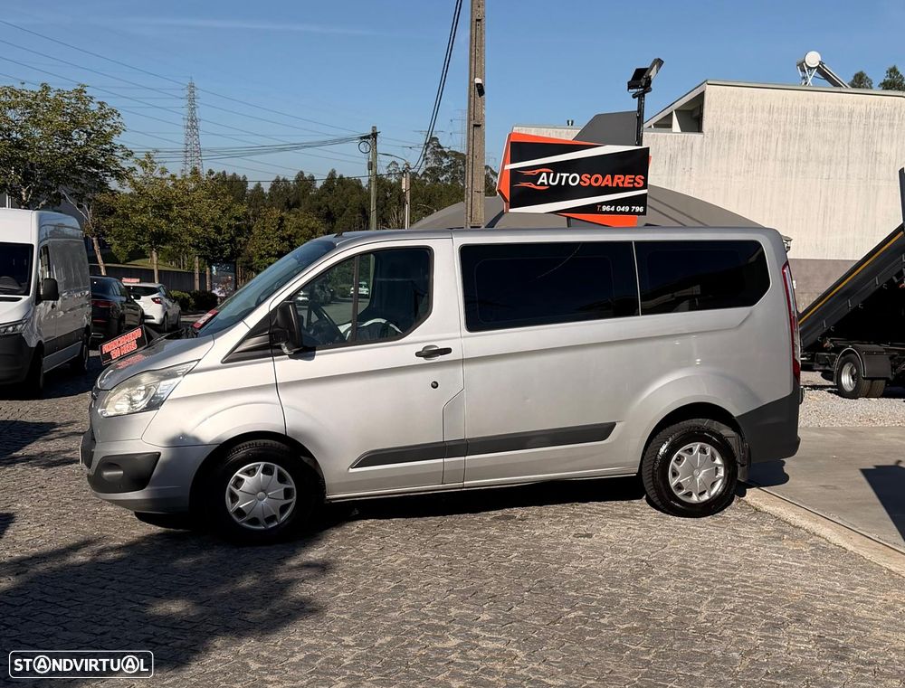 Ford Transit Custom - 9 Lugares - 2