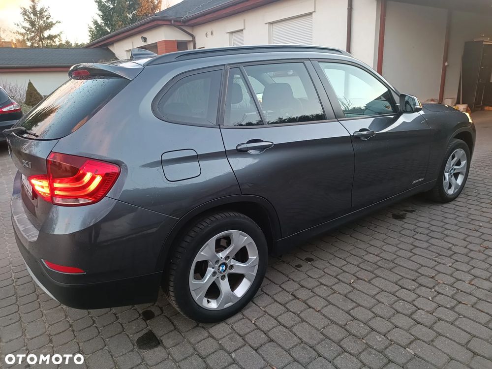 BMW X1 xDrive18d xLine - 4