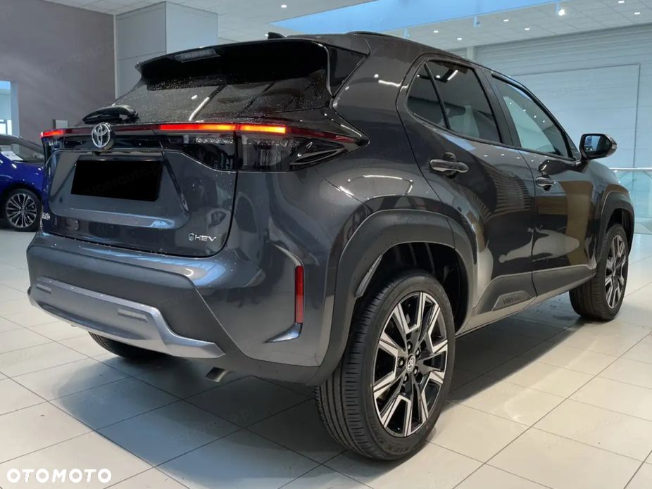 Toyota Yaris Cross Hybrid 1.5 Executive - 3