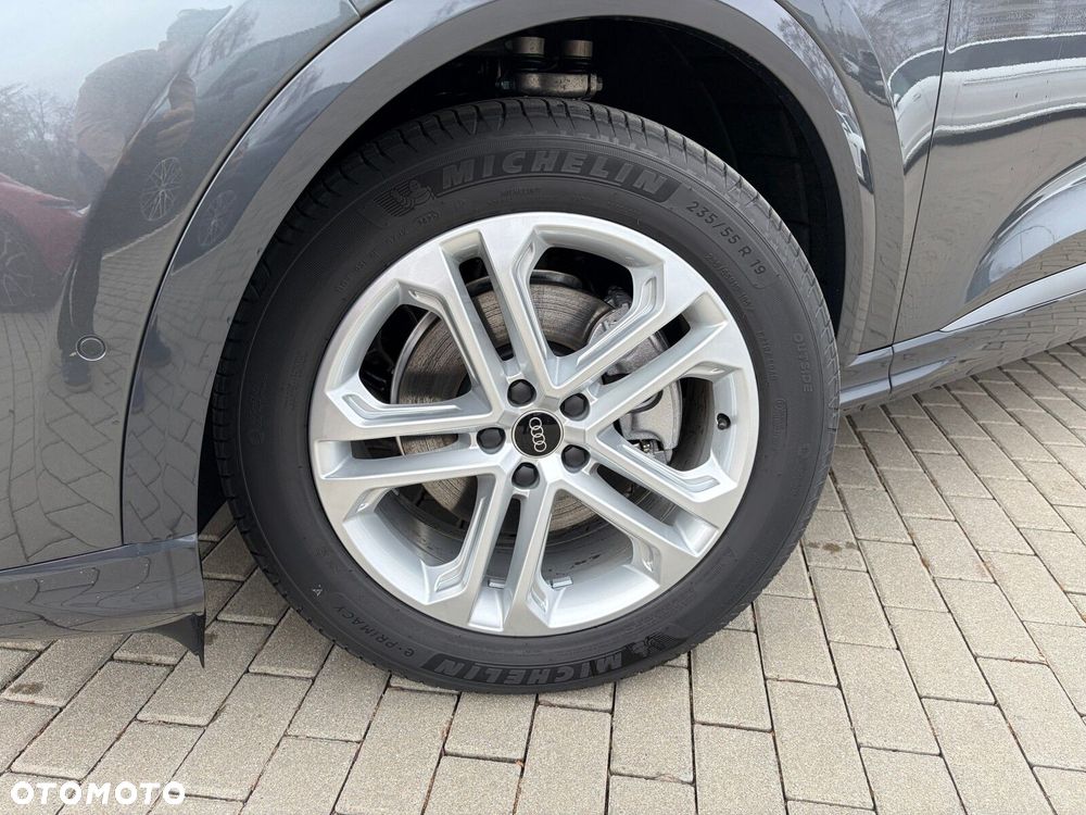 Audi Q5 Sportback - 9