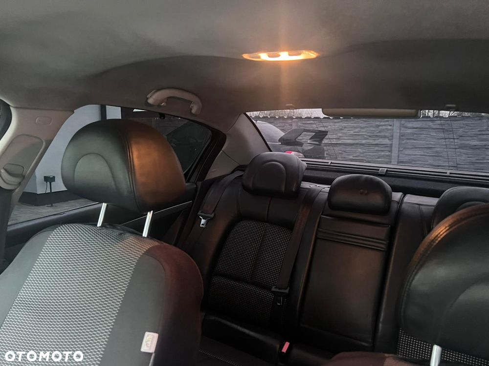 Peugeot 407 2.0 HDI SV Executive EU3 - 13