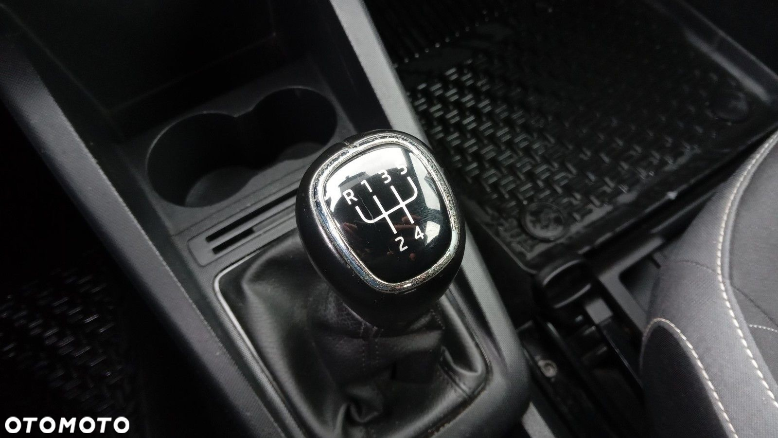 Skoda Fabia - 22