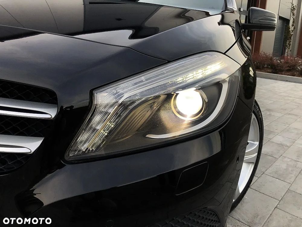 Mercedes-Benz Klasa A 180 AMG Line - 26