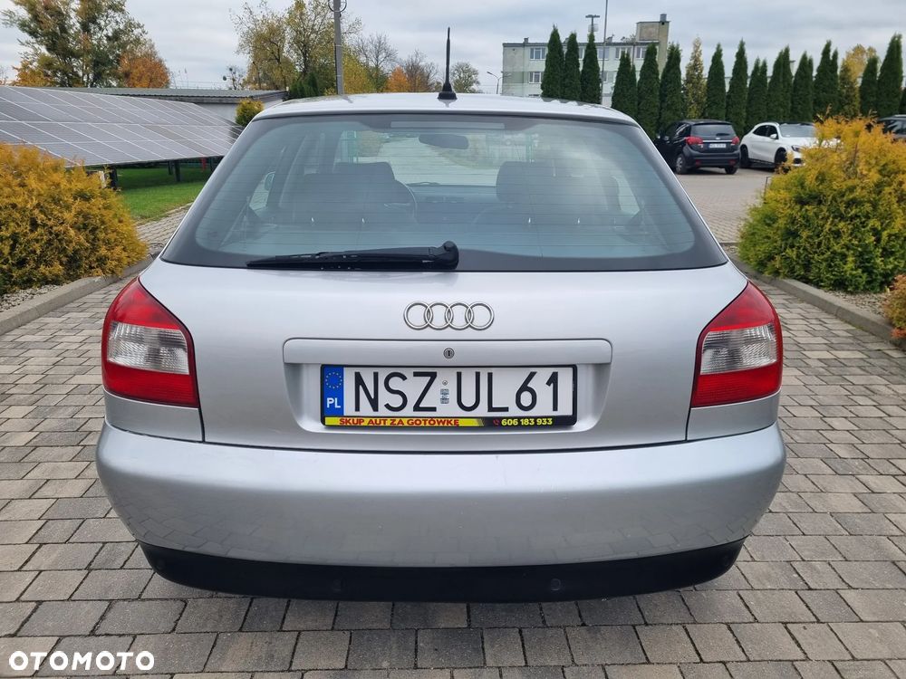 Audi A3 Sportback - 16