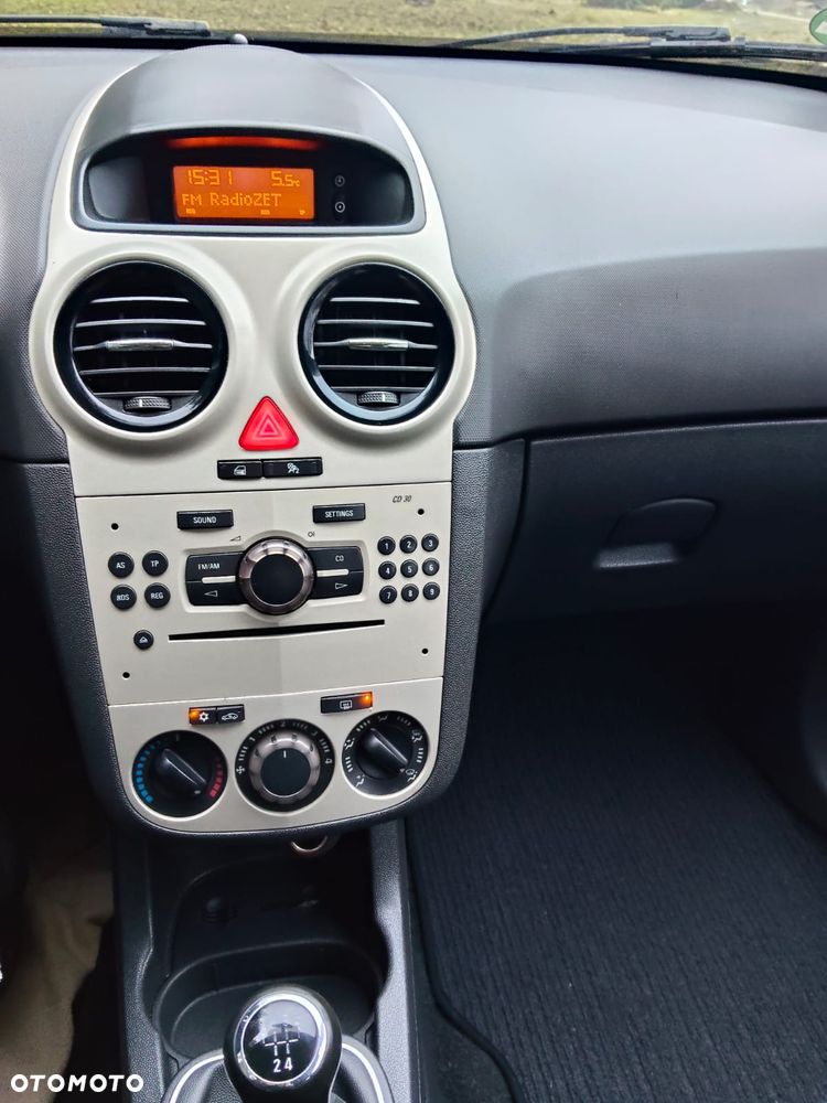 Opel Corsa - 11