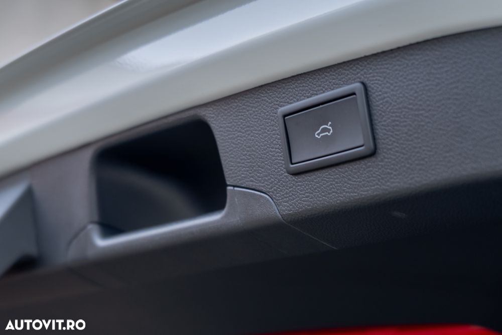 Volkswagen Passat 2.0 TDI SCR DSG Elegance - 36