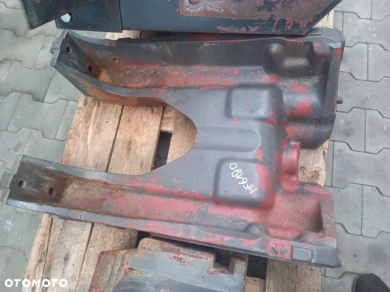 Wspornik przedniego mostu kołyska 0259B3 Massey Ferguson 6180 - 1