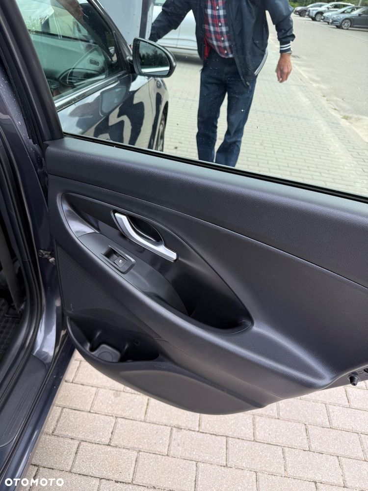 Hyundai i30 1.5 DPI Comfort - 36