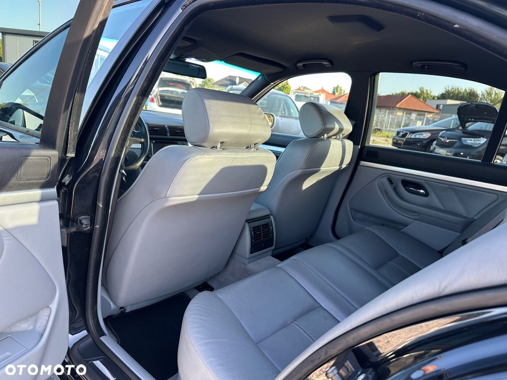 BMW Seria 5 525i - 22