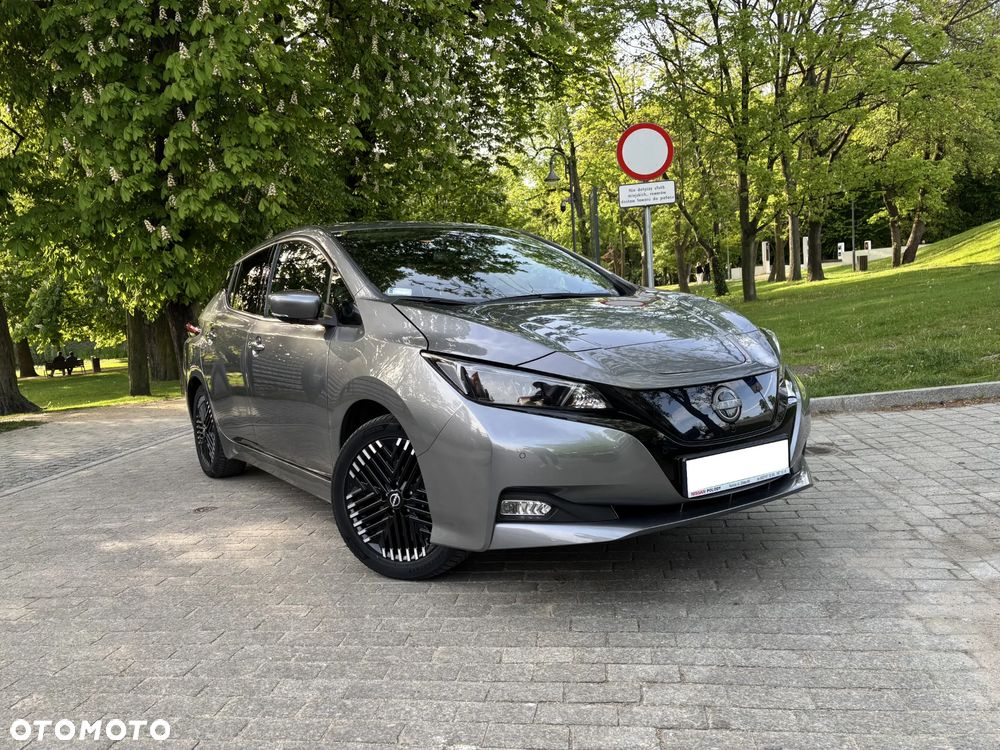 Nissan Leaf 40kWh N-Connecta - 1