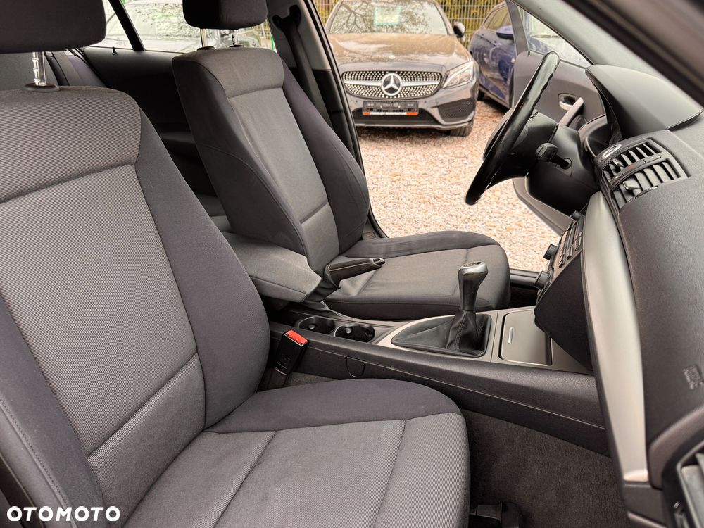 BMW Seria 1 - 15