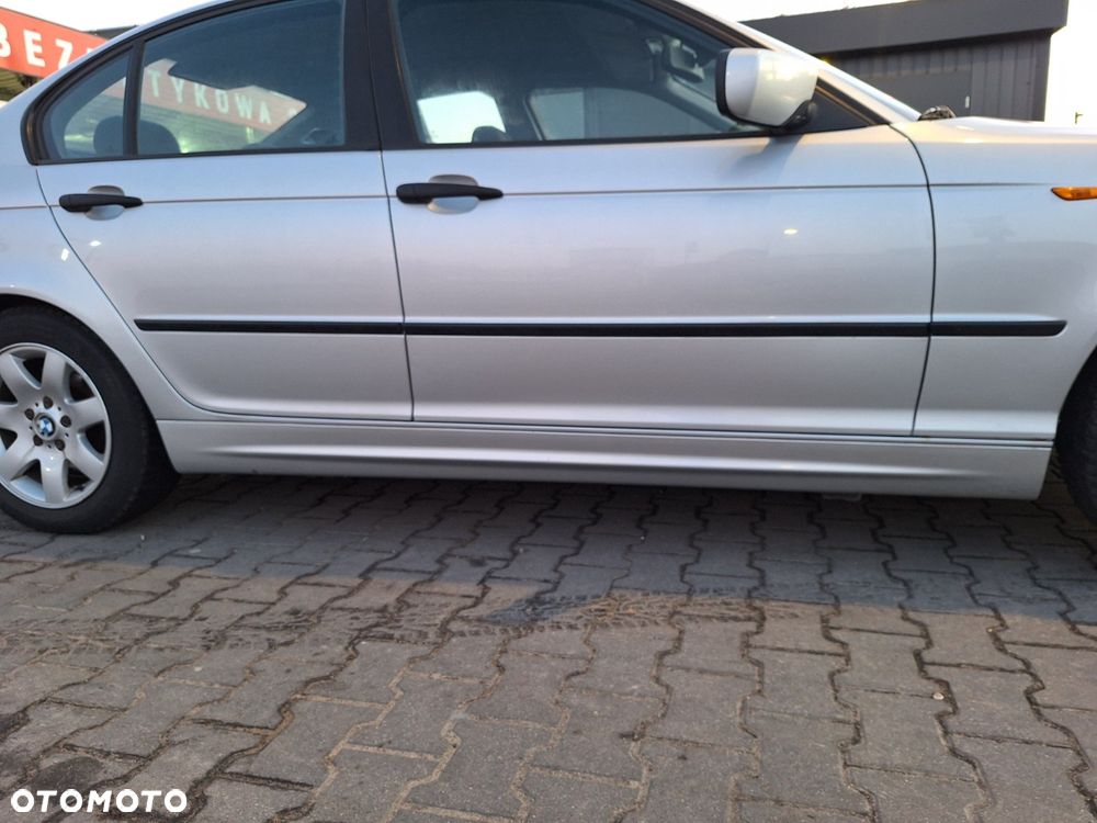 BMW Seria 3 318i - 6