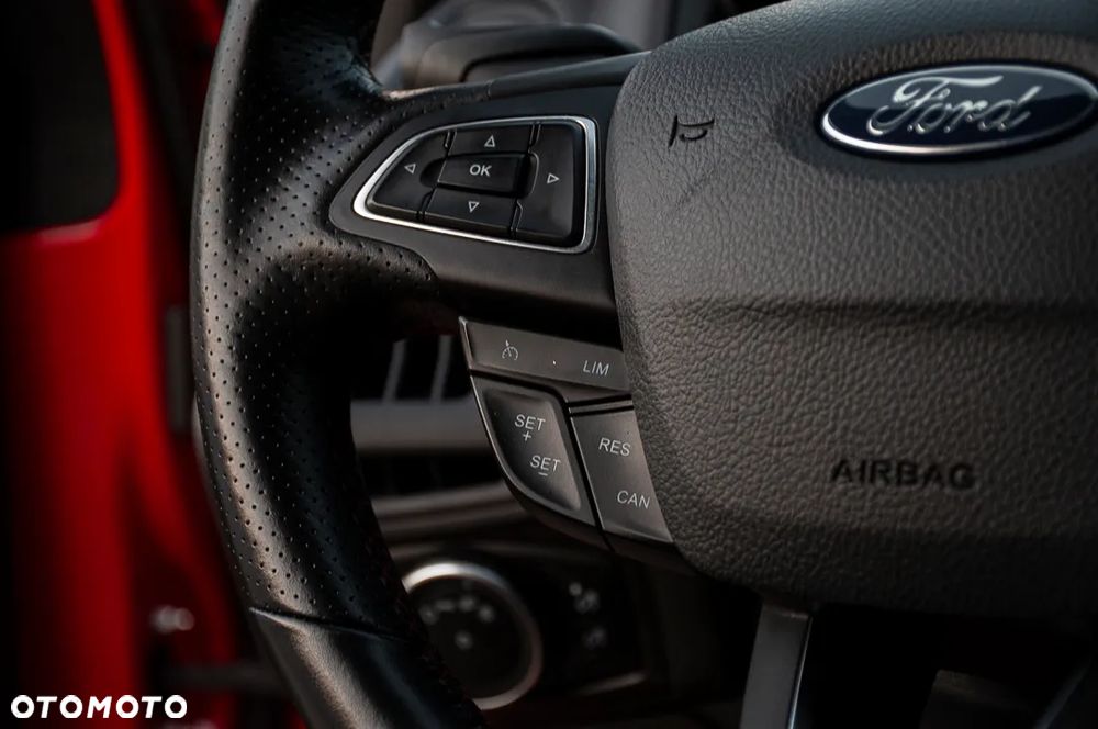 Ford Focus 1.5 EcoBoost STart-Stopp-System ST-LINE - 39