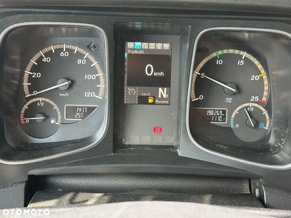 Mercedes-Benz / ACTROS / 1846 / 198 tys.km./ - 40