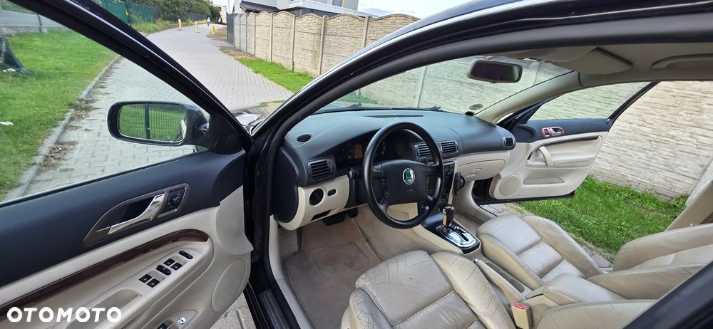 Skoda Superb 2.8 V6 Tiptronic Elegance - 18