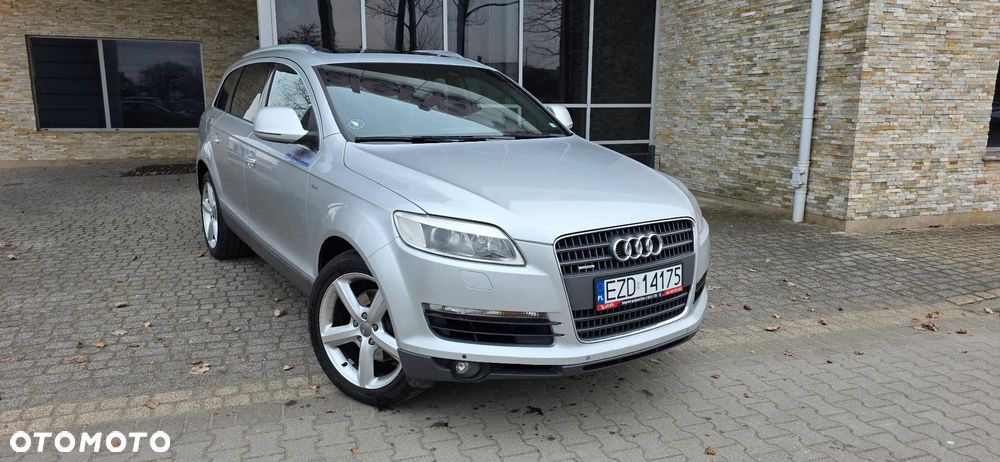 Audi Q7 - 8
