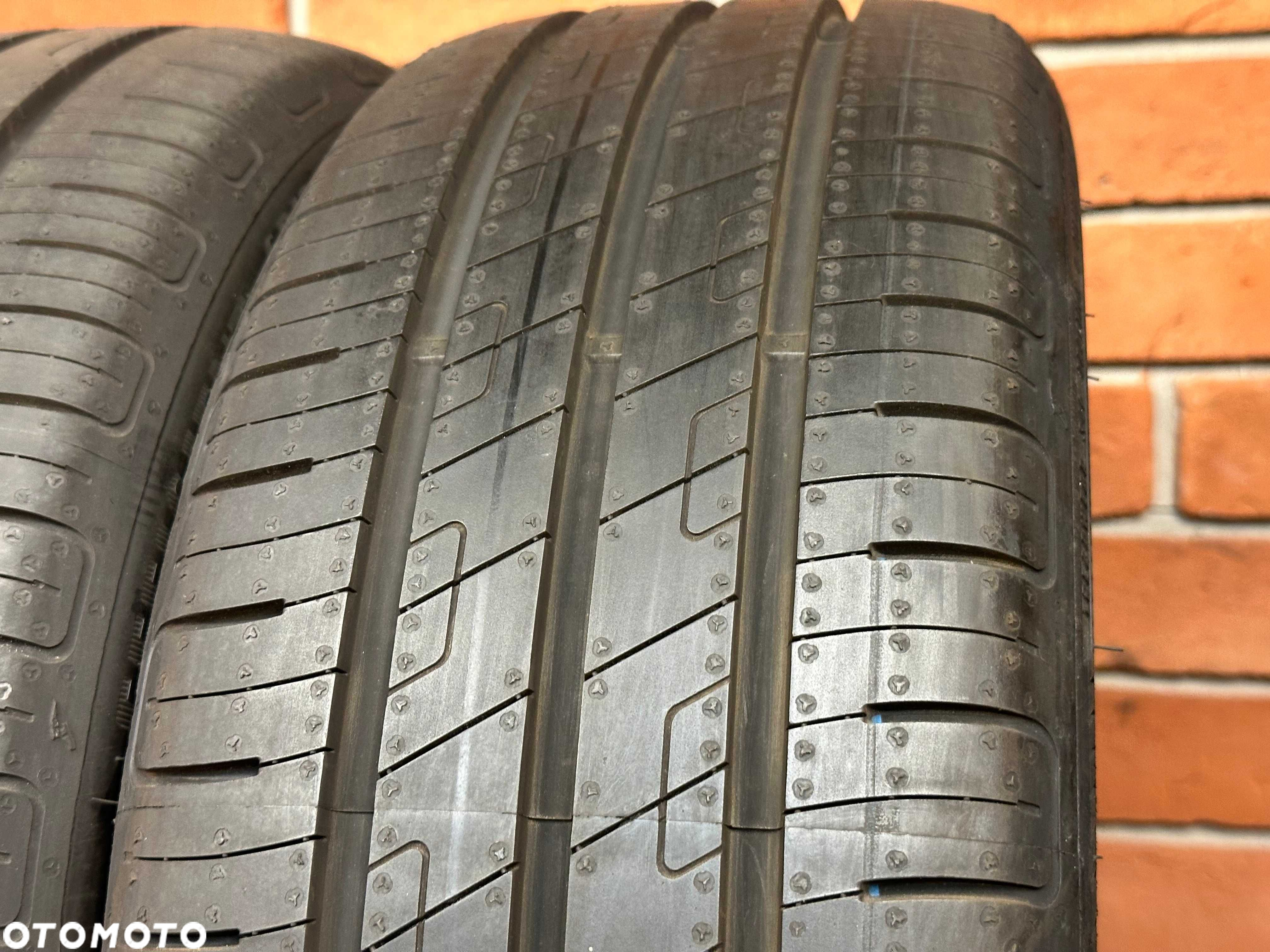 Opony Goodyear EfficientGrip 195/45R16 DEMO 2023 - 4