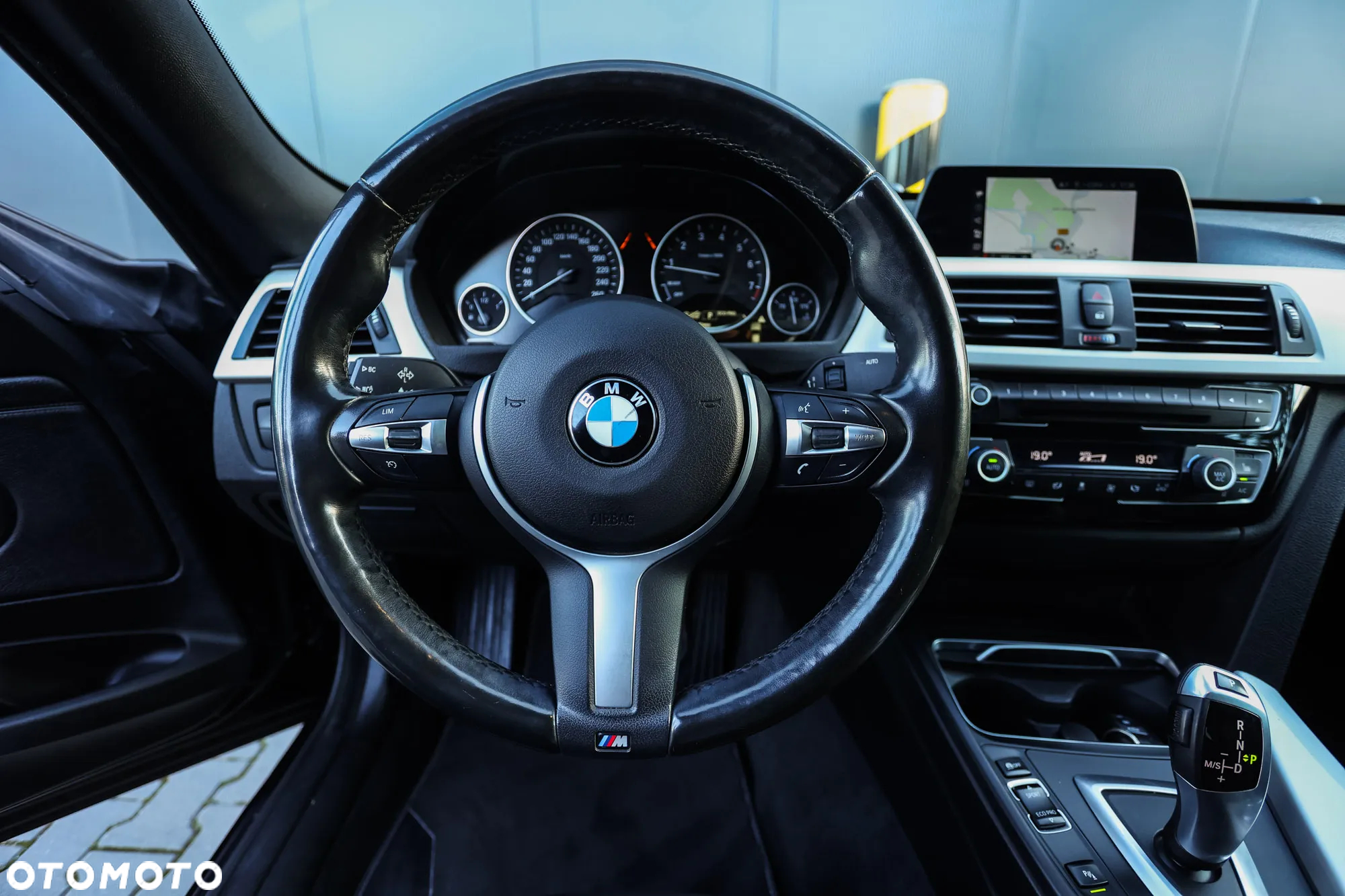 BMW 3GT 330i xDrive GT M Sport - 40
