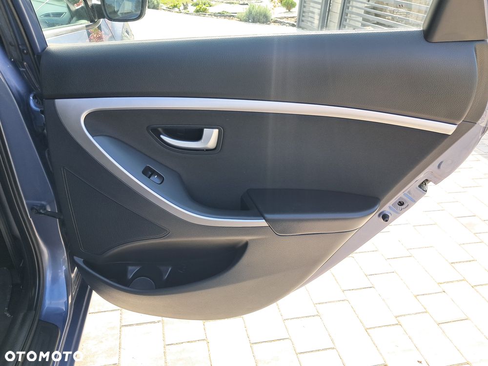 Hyundai i30 - 22