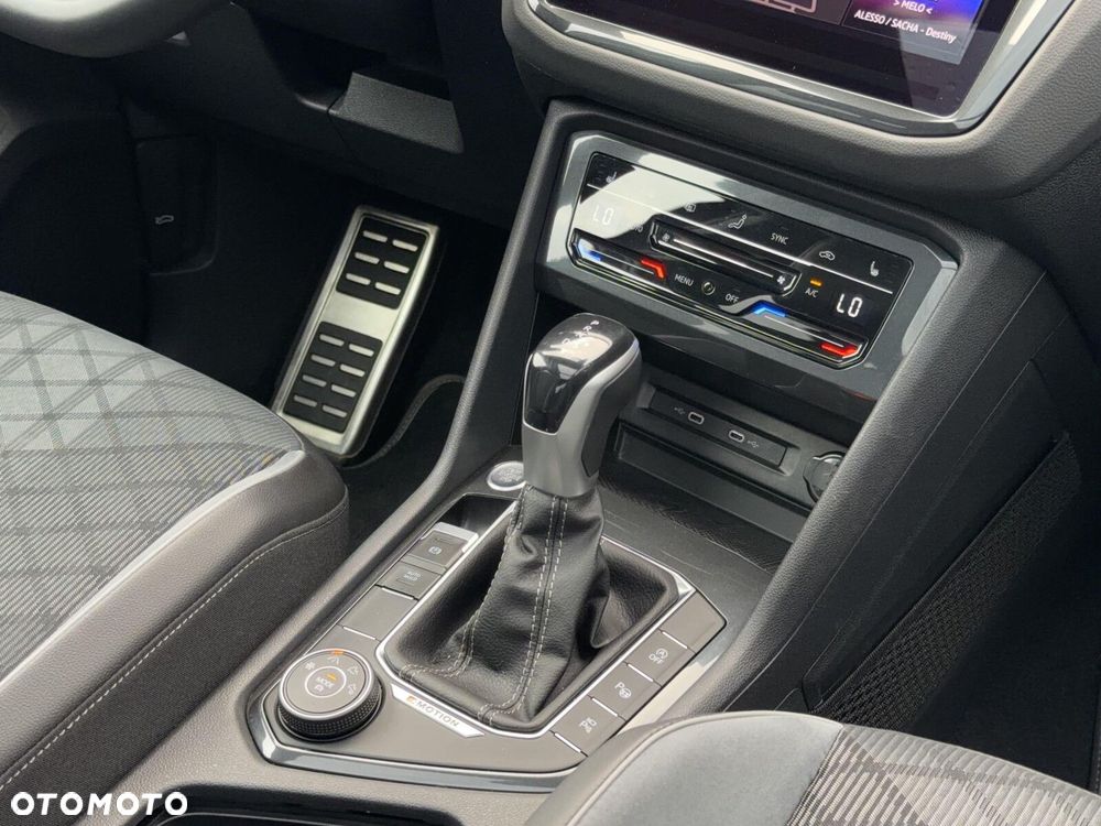Volkswagen Tiguan 2.0 TDI SCR 4Mot R-Line DSG - 18