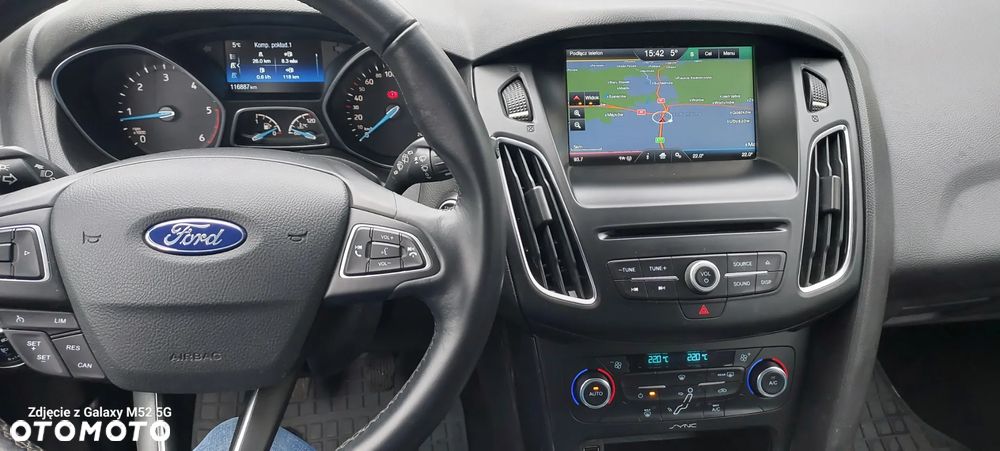 Ford Focus 1.6 TDCi DPF SYNC Edition - 16