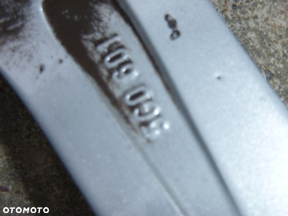 KOLO ALUFELGA 17" 7J ET49 VW GOLF VII 5G0601 - 6