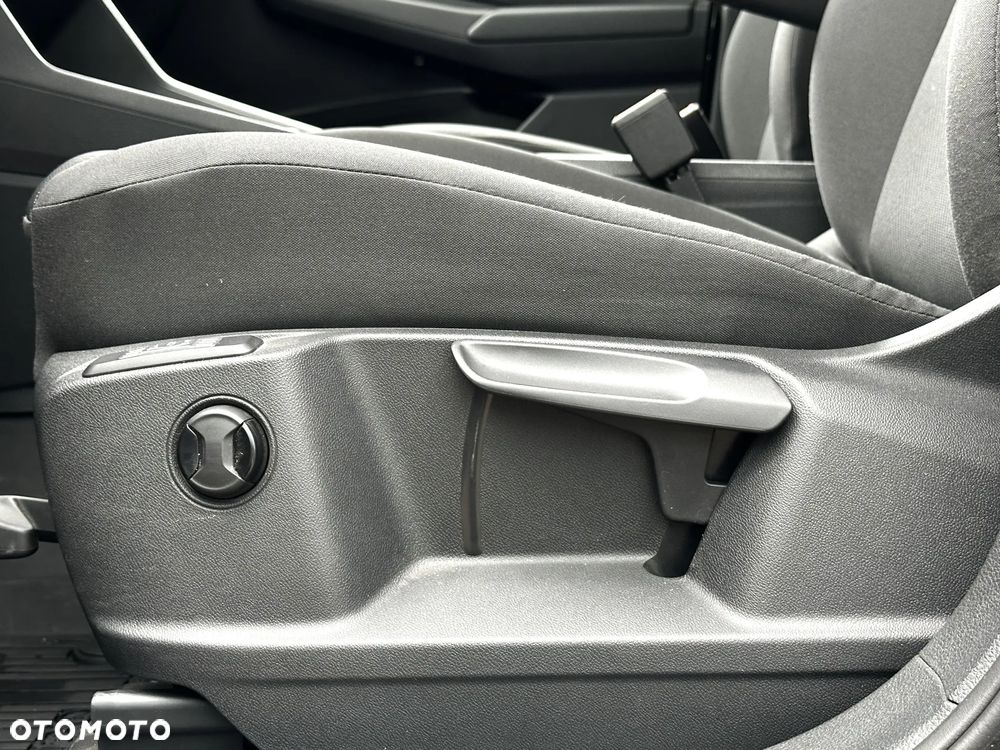 Ford Transit Connect - 25