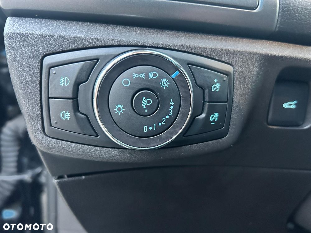 Ford Mondeo 1.5 EcoBoost Trend - 36